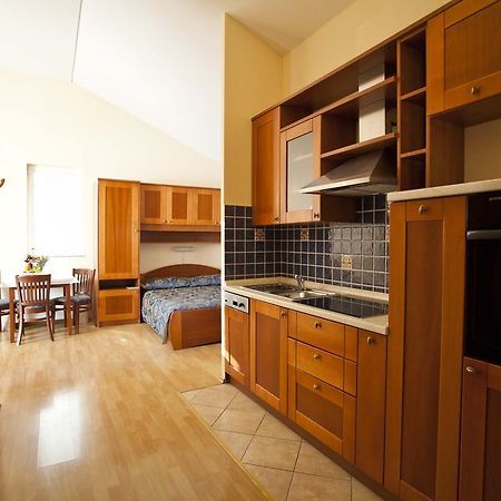 Studio Apartmani Bijeli Delfin Biograd Na Moru Extérieur photo