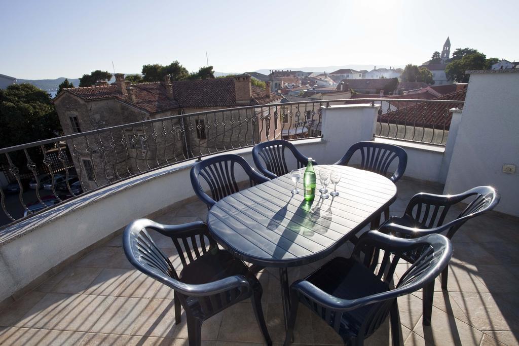 Studio Apartmani Bijeli Delfin Biograd Na Moru Extérieur photo