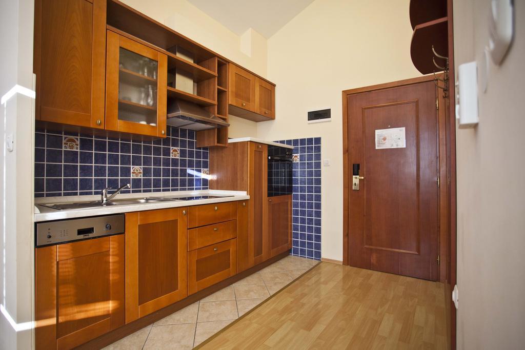 Studio Apartmani Bijeli Delfin Biograd Na Moru Extérieur photo