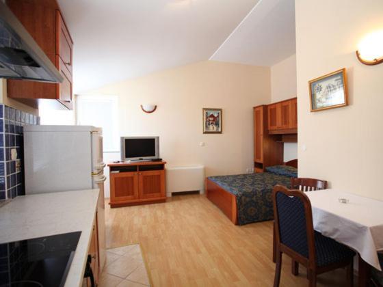 Studio Apartmani Bijeli Delfin Biograd Na Moru Extérieur photo